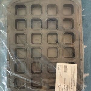 The Pampered Chef Nonstick Brownie Pan - Black